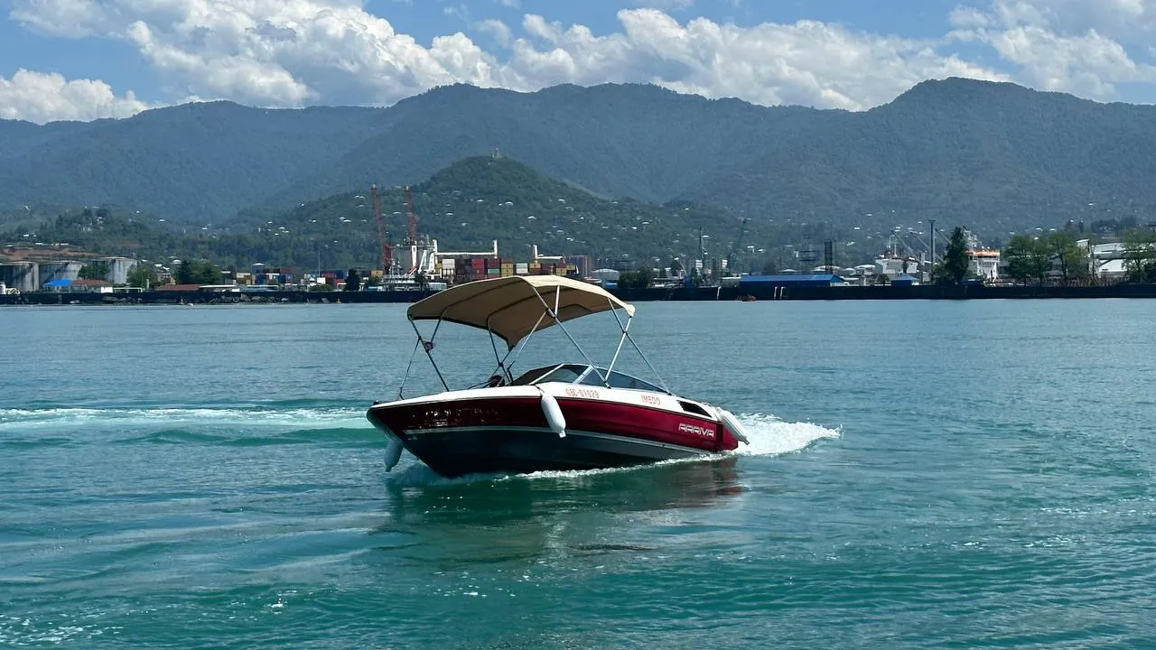 Imedo Boat Rental in Batumi — Up to 6 Guests, photo 3
