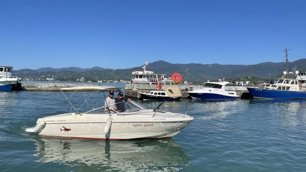Happy Shark Boat Rental in Batumi — Private Trip, photo 3