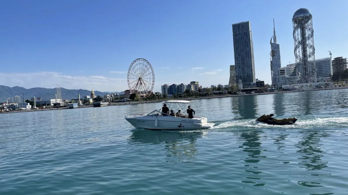 Happy Shark Boat Rental in Batumi — Private Trip, photo 4