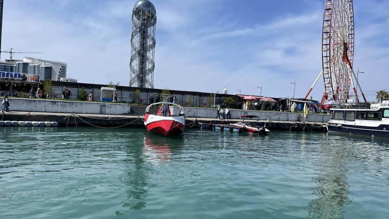 Tandem parasailing on Lucky boat - 150 GEL Tandem parasailing on Lucky boat - 150 GEL