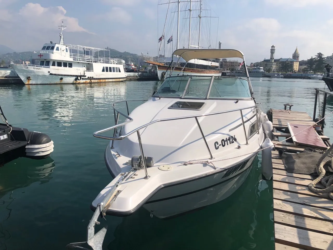 Happy Day Yacht Rental in Batumi — Up to 7 Guests, photo 2