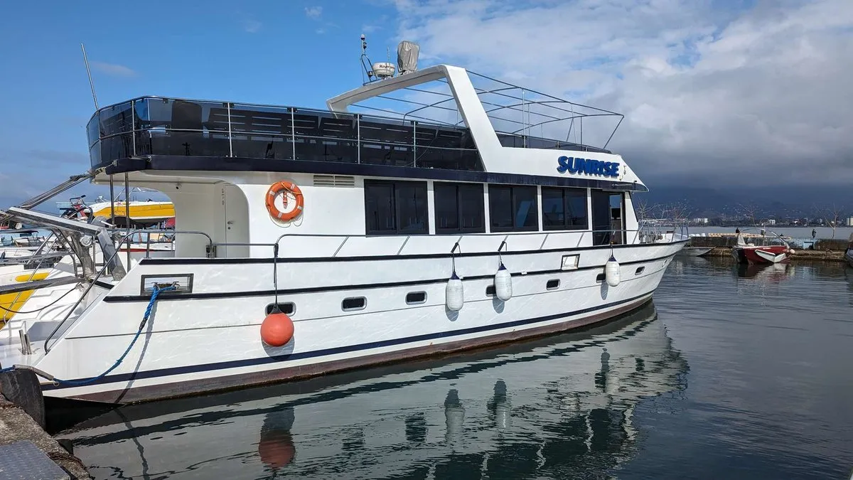 Sunrise Yacht Charter in Batumi — Two Decks Sunrise Yacht Charter in Batumi — Two Decks