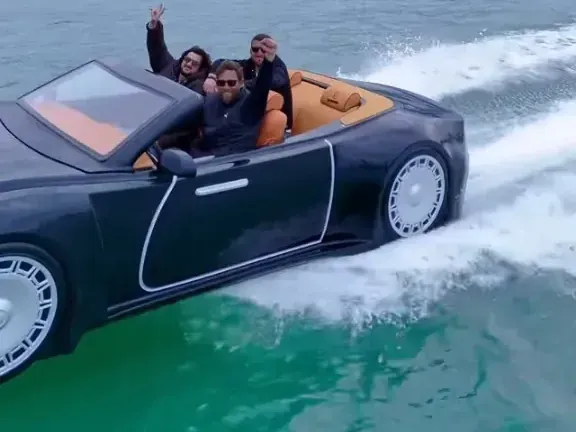 Rolls-Royce Black jet car rental in Batumi - 4 people Rolls-Royce Black jet car rental in Batumi - 4 people