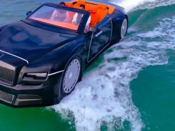 Rolls-Royce Black jet car rental in Batumi - 4 people, photo 2