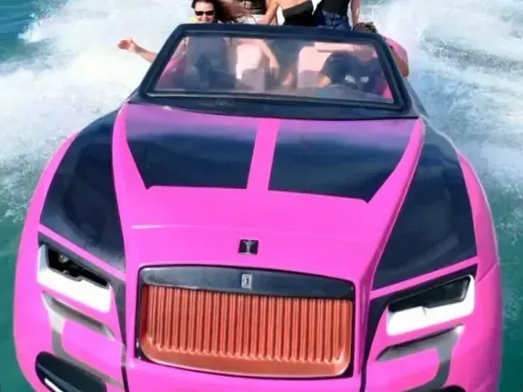 Rolls-Royce Pink jet car rental in Batumi - 4 people, photo 2