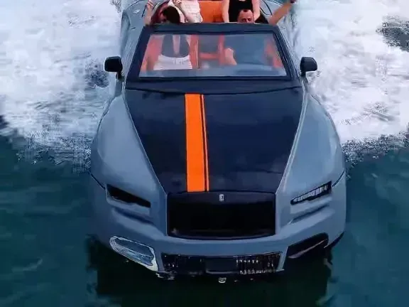 Rolls-Royce Grey jet car rental in Batumi - 4 people Rolls-Royce Grey jet car rental in Batumi - 4 people