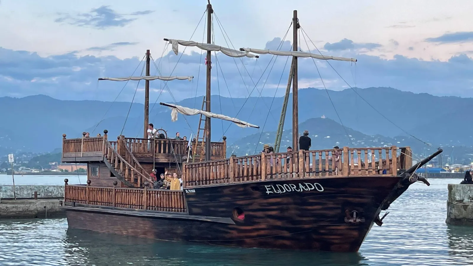 Scheduled cruises